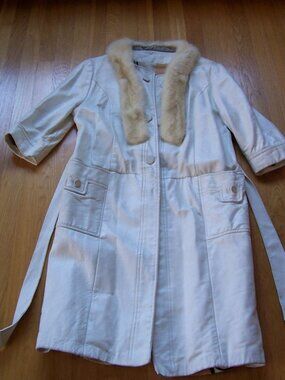 White Leather Coat Size 14 Era 60's-70's